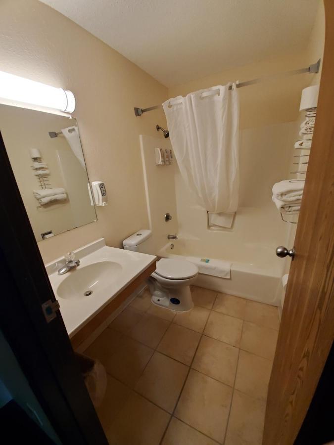 Hibbing Inn And Suites 外观 照片