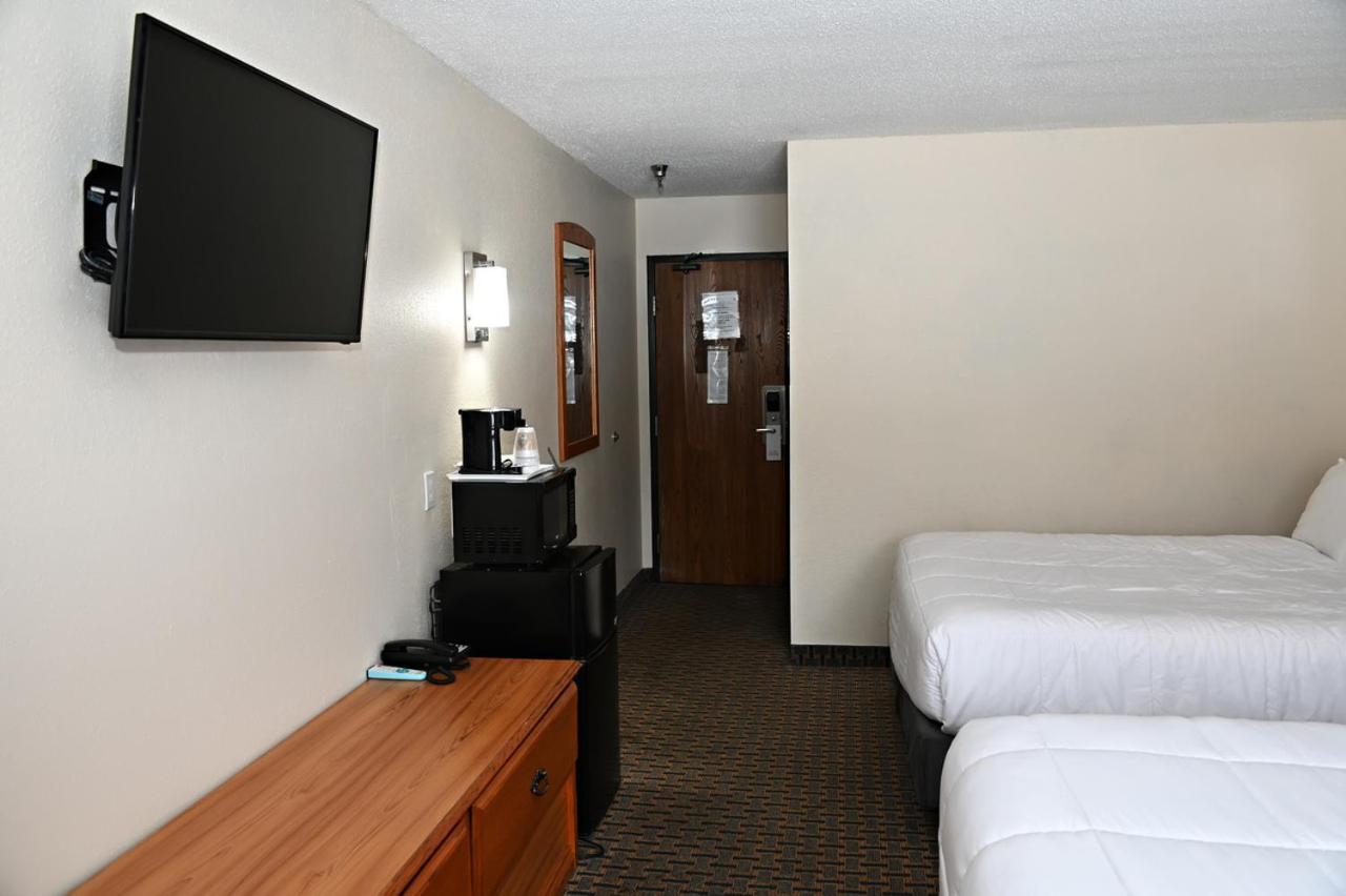Hibbing Inn And Suites 外观 照片