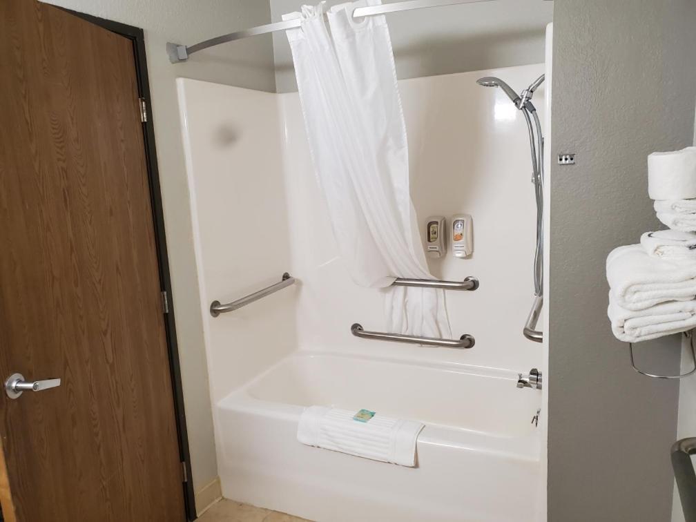 Hibbing Inn And Suites 外观 照片